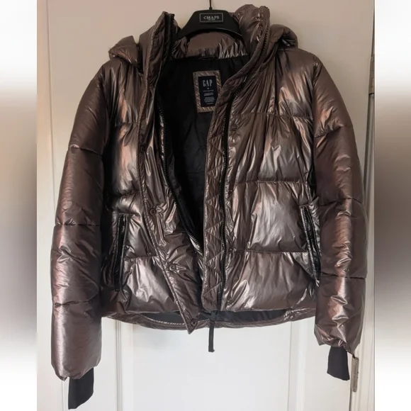 NWT Women's GAP Olive Green Recycled Puffer Jacket - Picture 3 of 6